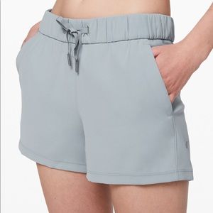 On the Fly Short Woven 2.5”